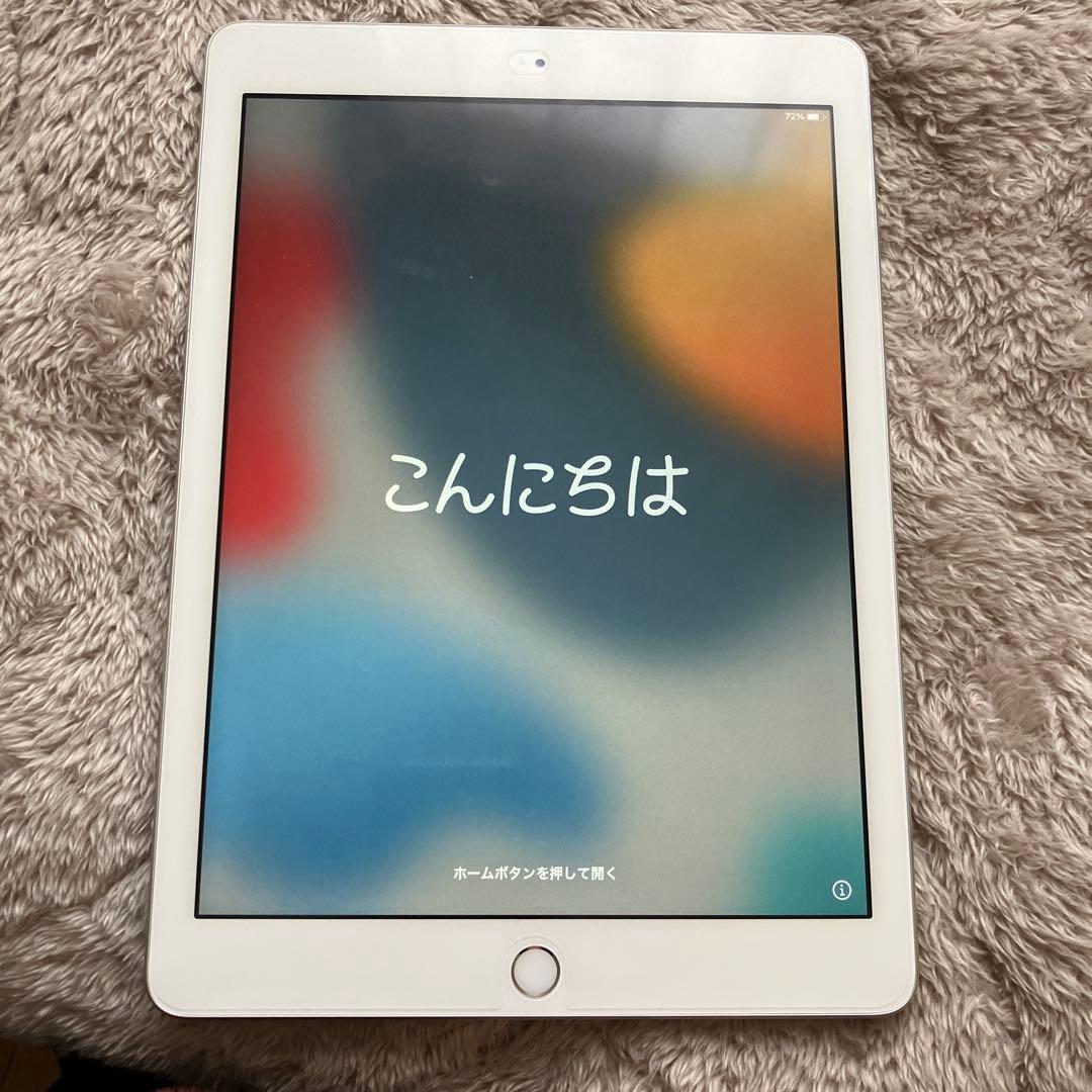 Apple iPad (第6世代) シルバー　32GB