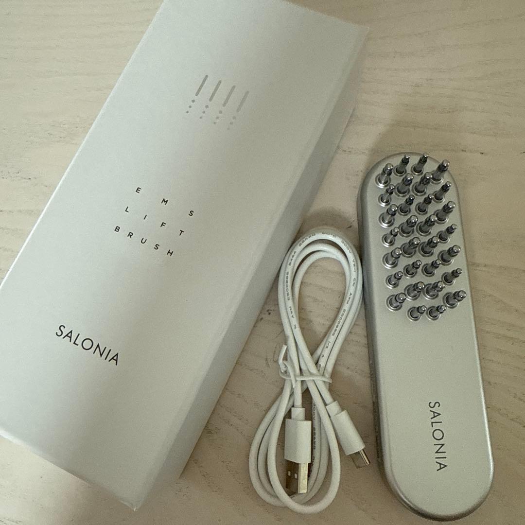 サロニア　SALONIA EMSリフトブラシ 充電ケーブル付き　電気ブラシ