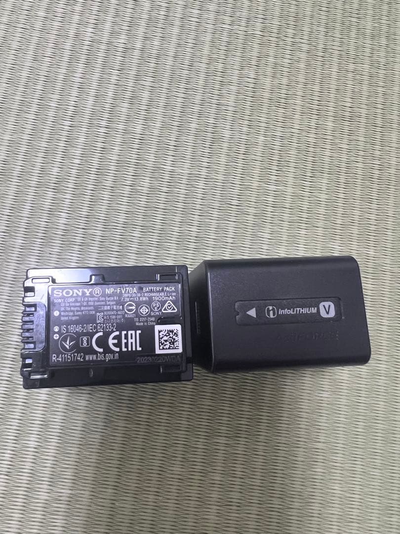 Sony FDR-AX700 4Kビデオカメラ 本体