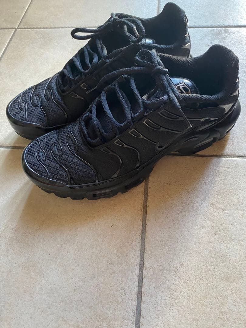 ナイキエアマックスプラス　27.5cm　トリプルブラック　黒　NIKE 状態　良