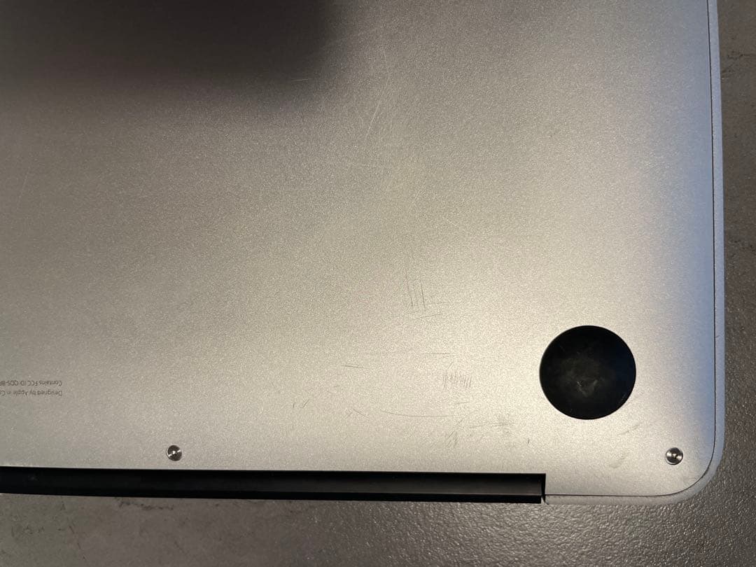 MacBook Air 13インチ 2017 / 8GB / 128GB