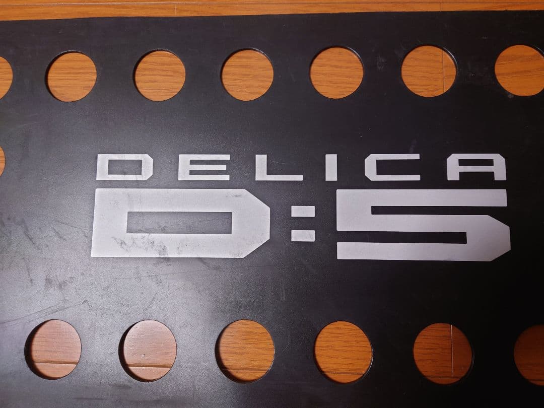 三菱DELICA D:5 カーゴフェンス中古品