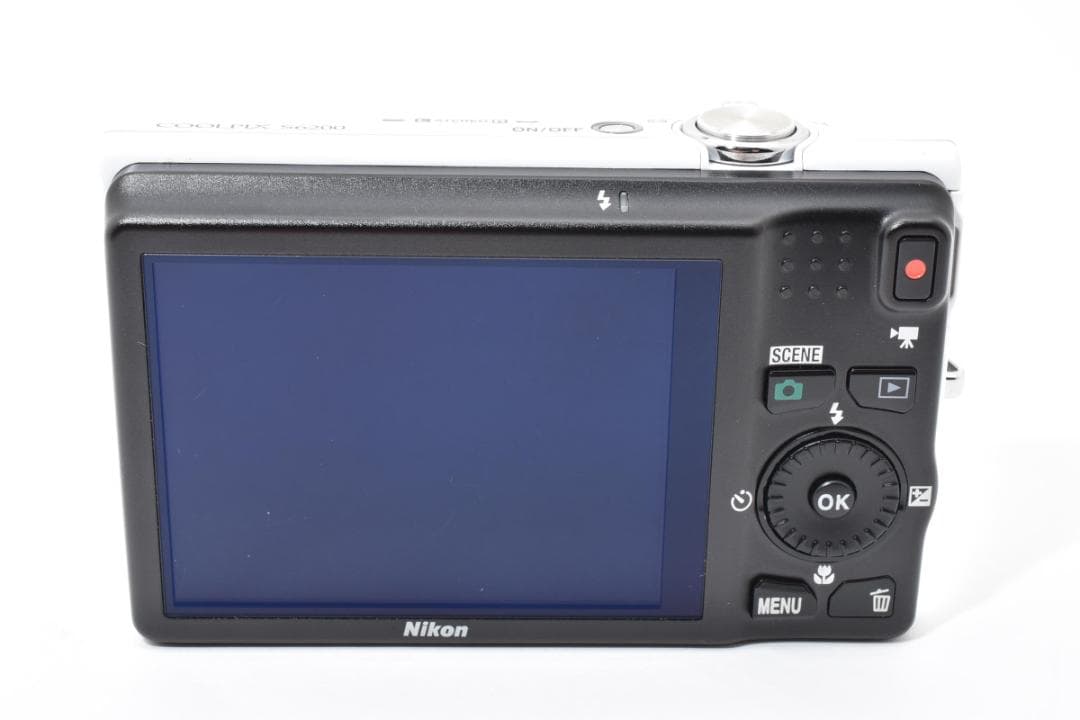 動作品Nikon COOLPIX S6200ニコン　デジカメ　ホワイト#959