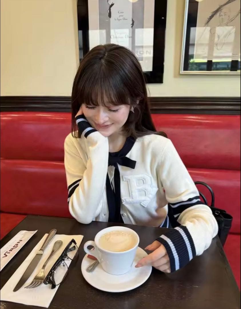 Bibiy.B. CLUB TIE CARDIGAN 限定ホワイト