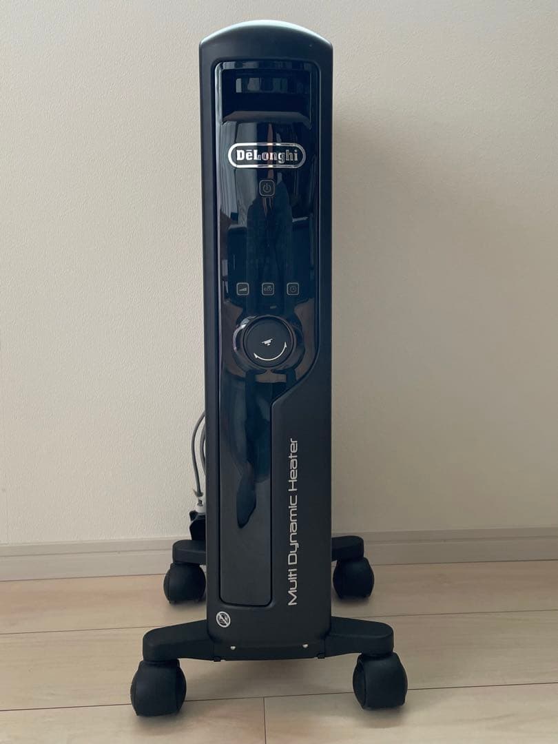 【超美品】マルチダイナミックヒーター　マットブラック　デロンギ　MDHU 09