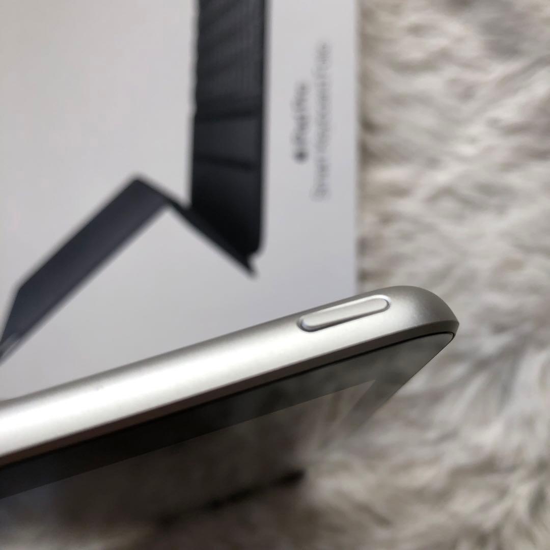 【早い者勝ち】iPad 第9世代 256GB Wi-Fi 【すぐ発送】