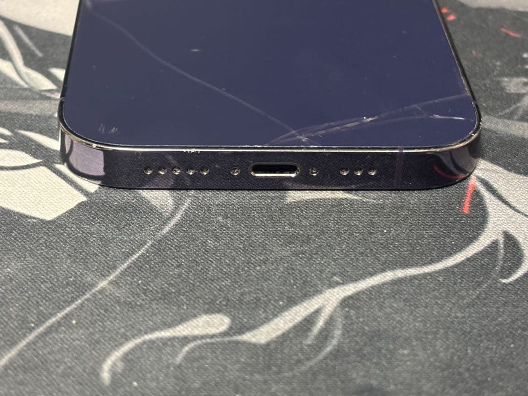 ひ*ろ様 iPhone 14 Pro パープル 1TB 本体 SIMフリー