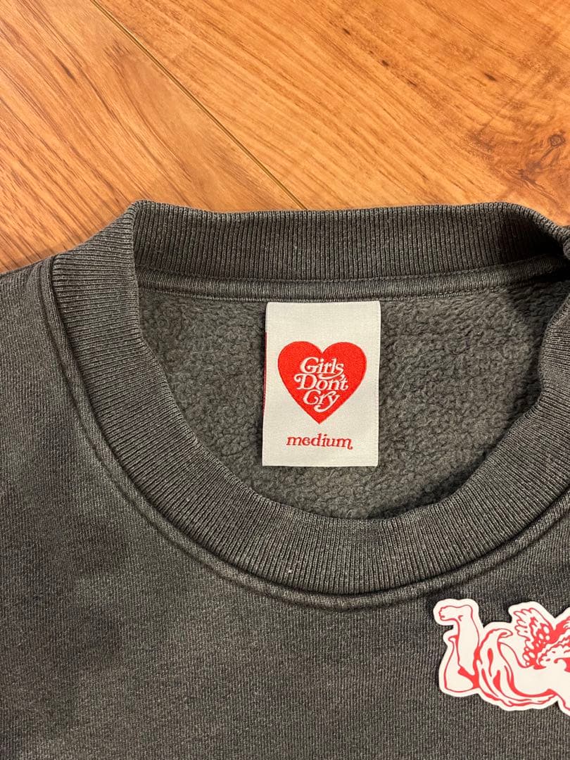 Girls Don't Cry スウェット M ダークグレー