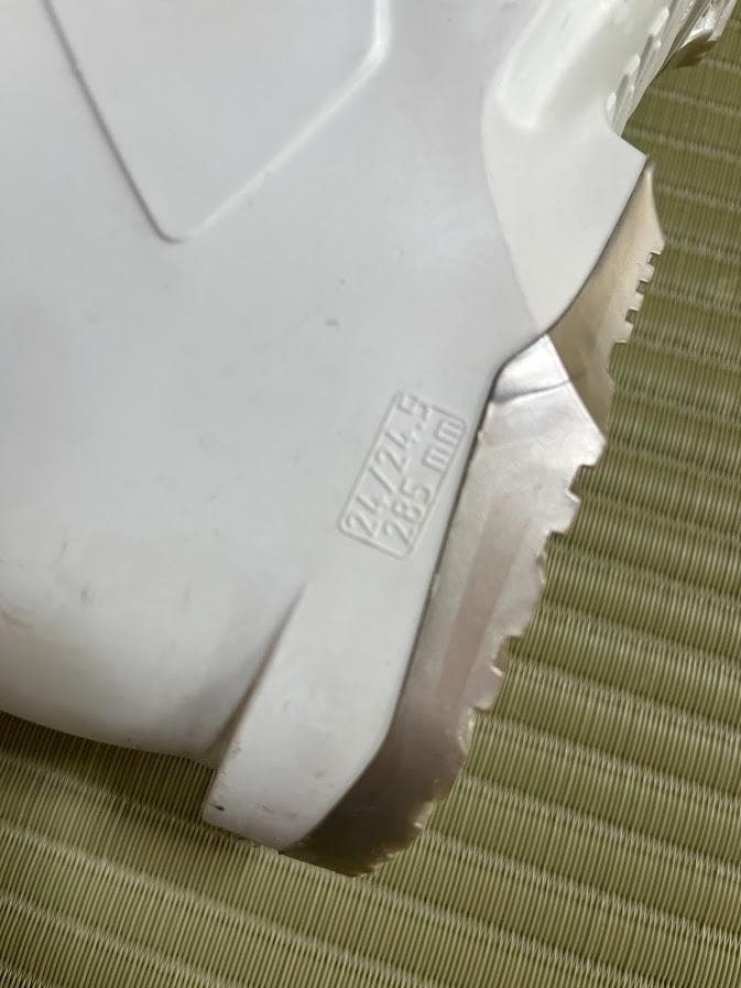 ヘッドスキー板とノルディカスキー靴・ストックのセット