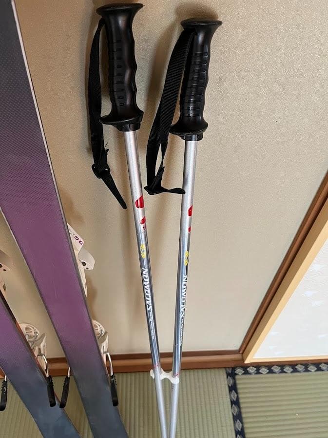 ヘッドスキー板とノルディカスキー靴・ストックのセット