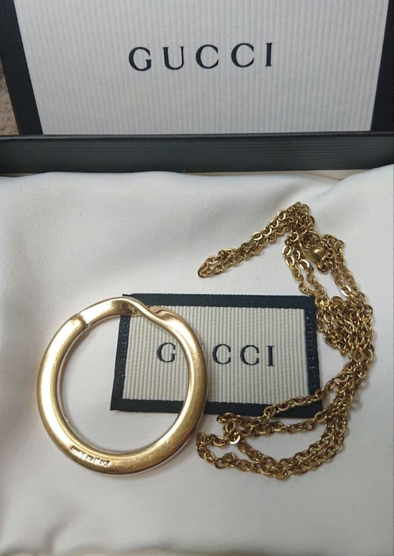 【正規 美品】GUCCI ロゴ刻印ゴールド金色キーリング/ネックレスチェーン