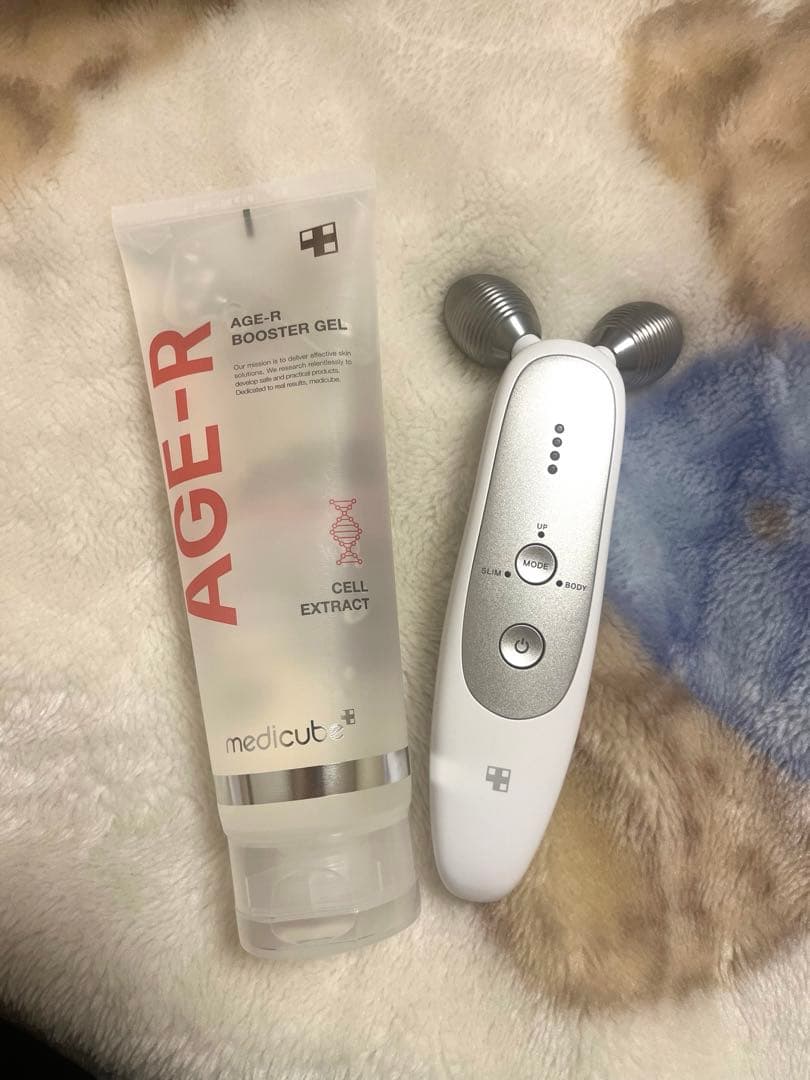 メディキューブ　EMS ダーマショット　ほぼ未使用です美品です✨