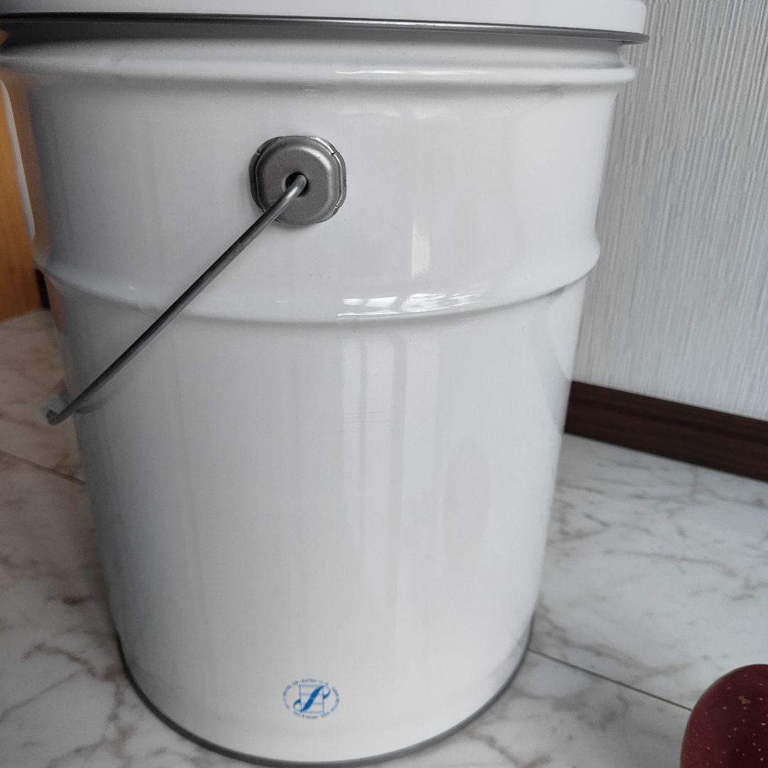 【レア】adidas 白 バケツ 蓋付き椅子、収納