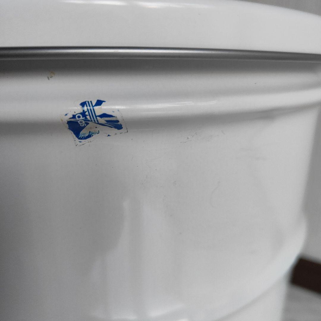 【レア】adidas 白 バケツ 蓋付き椅子、収納