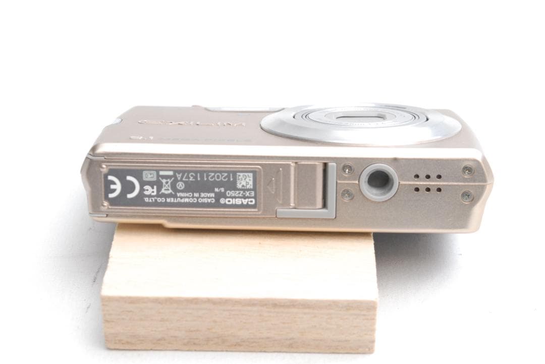 CASIO EXILIM EX-Z250 (良品）