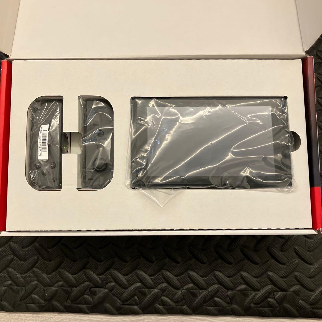 Nintendo Switch 本体 + Joy-Con セット