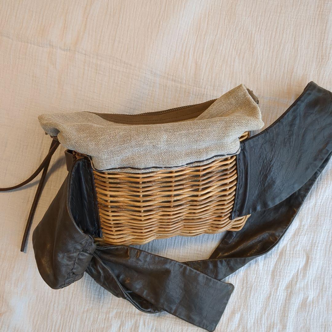 エバゴス　ショルダーバッグ　ボディバッグ