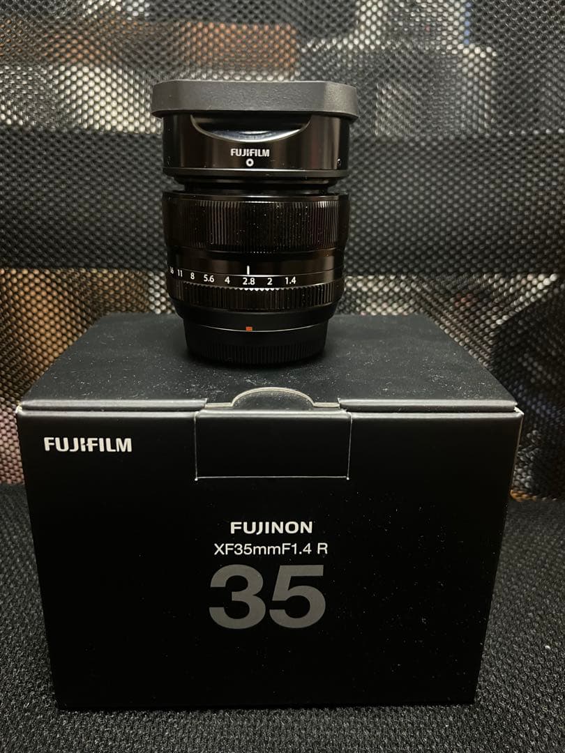 Fujifilm XF35mmF1.4 R レンズ　フィルター付き