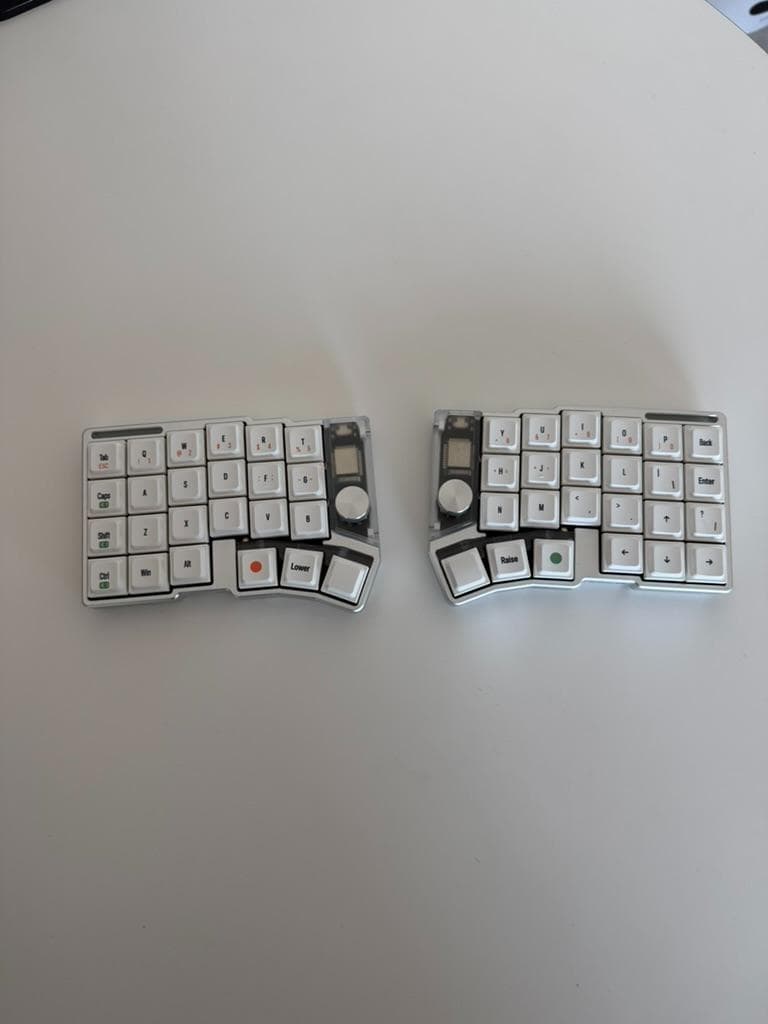 [新品未使用] Cornix LP シルバー 分割無線キーボード ポーチ付き