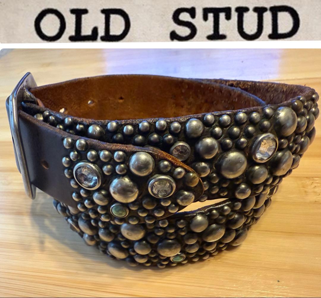 オールドスタッズ⭐️ターコイズ⭐️シルバースタッズ&クリアストーン⭐️ブラック(茶芯)