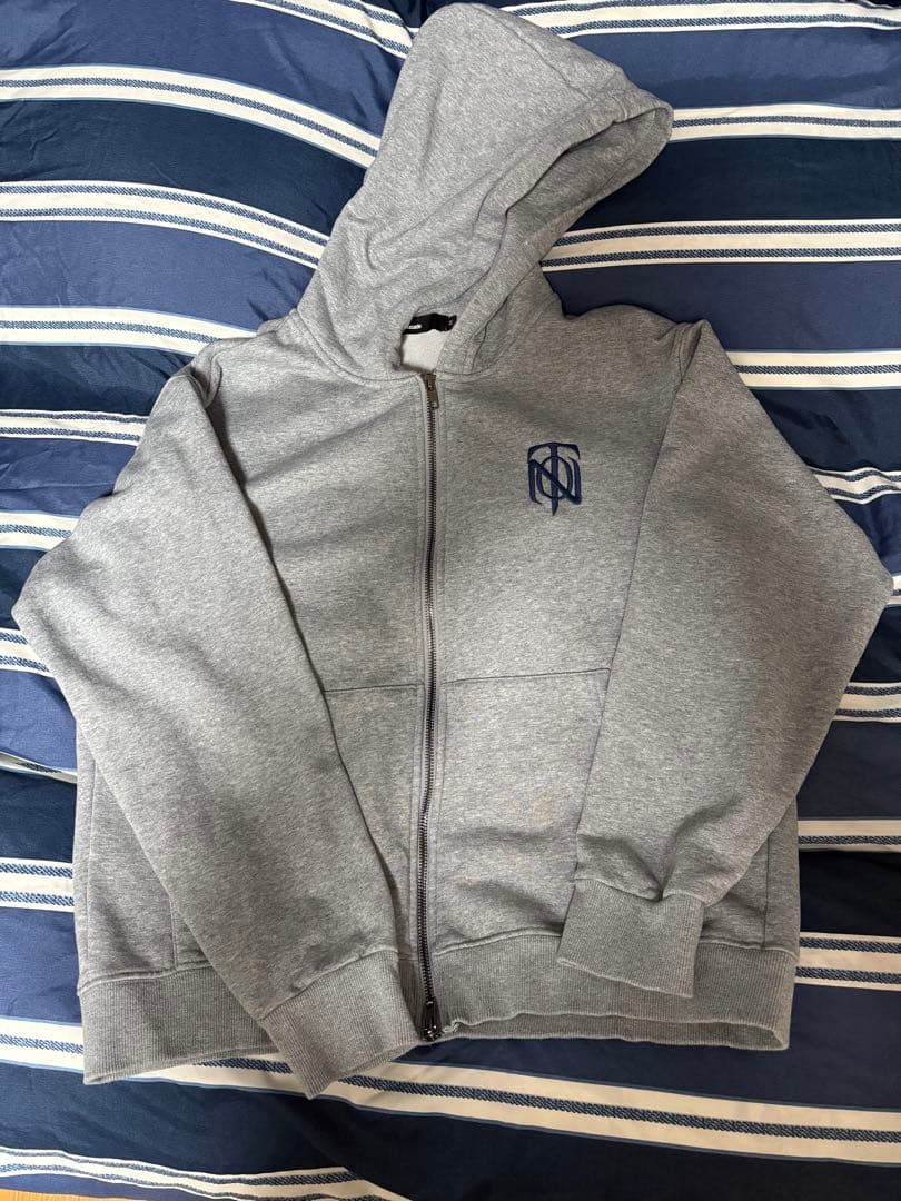 Cashcade グレー ジップアップパーカー M NITO.