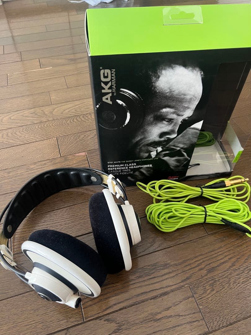 AKG Q701 開放型 モニター ヘッドホン ホワイト