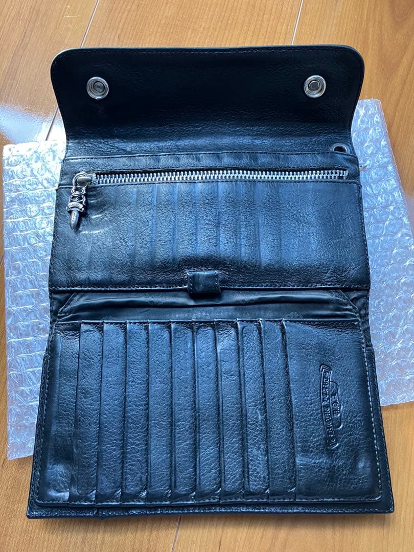 クロムハーツ　ウェーブウォレット　クロスボタン