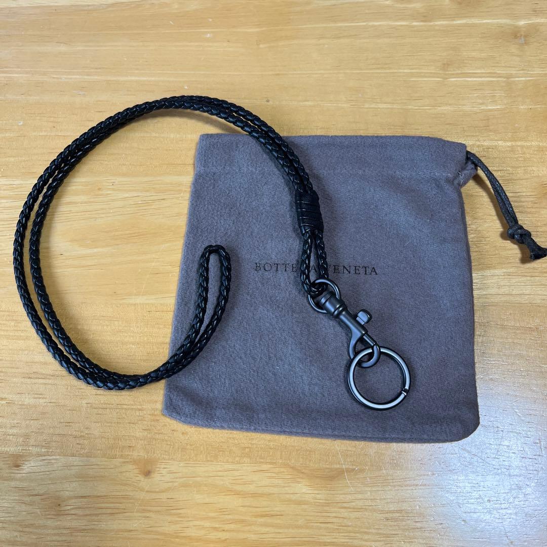 【極美品】ボッテガヴェネタ ネックストラップ キーリング イントレチャート