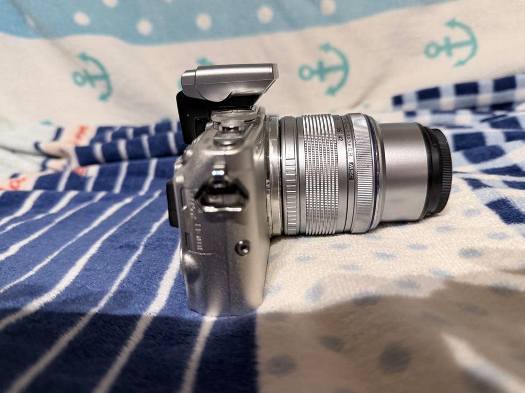 オリンパス PEN lite E-PL5ミラーレス一眼