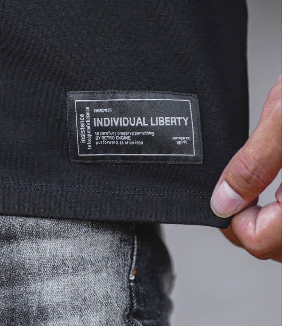 アダムスジャグラー ロンT黒