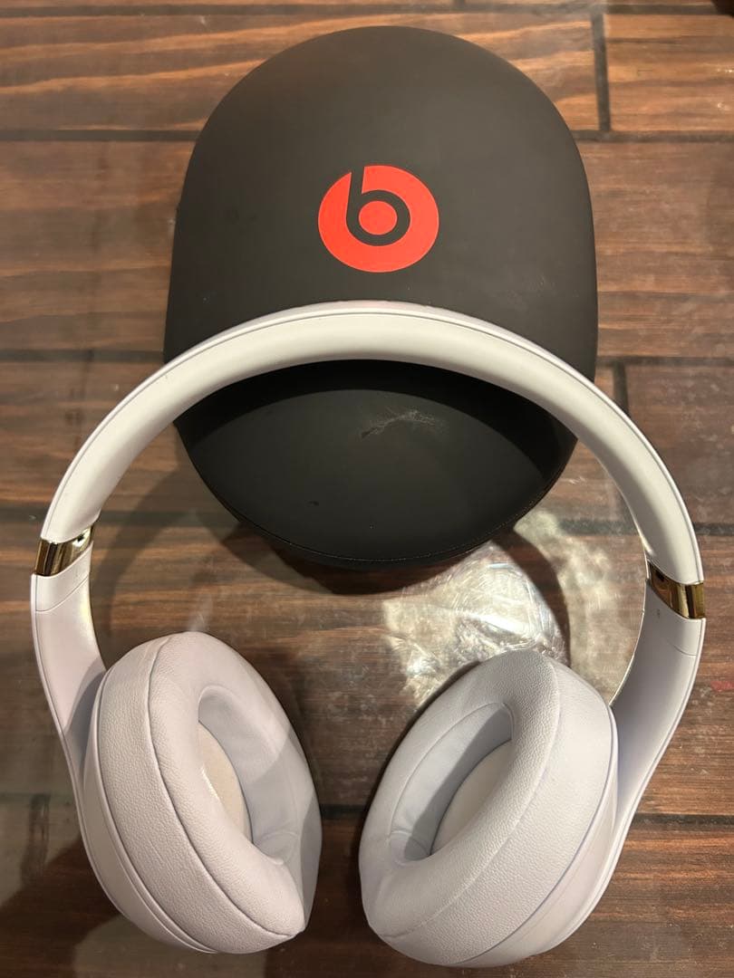 Beats Studio3 Wireless ホワイト 美品 ビーツ