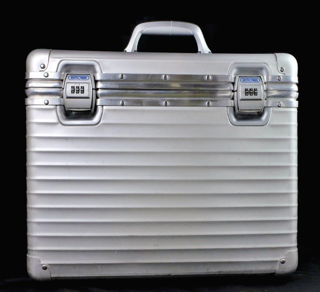 リモワ 950.44『パイロット』ケース 38Lアルミ XL (1402)