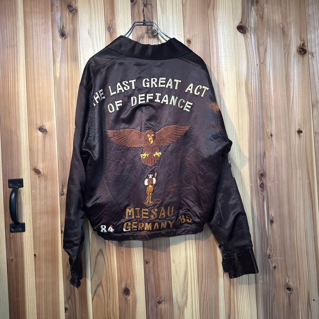 スペシャル　80s ツアージャケット　刺繍　ベトジャン　米軍　短丈グッドサイズ