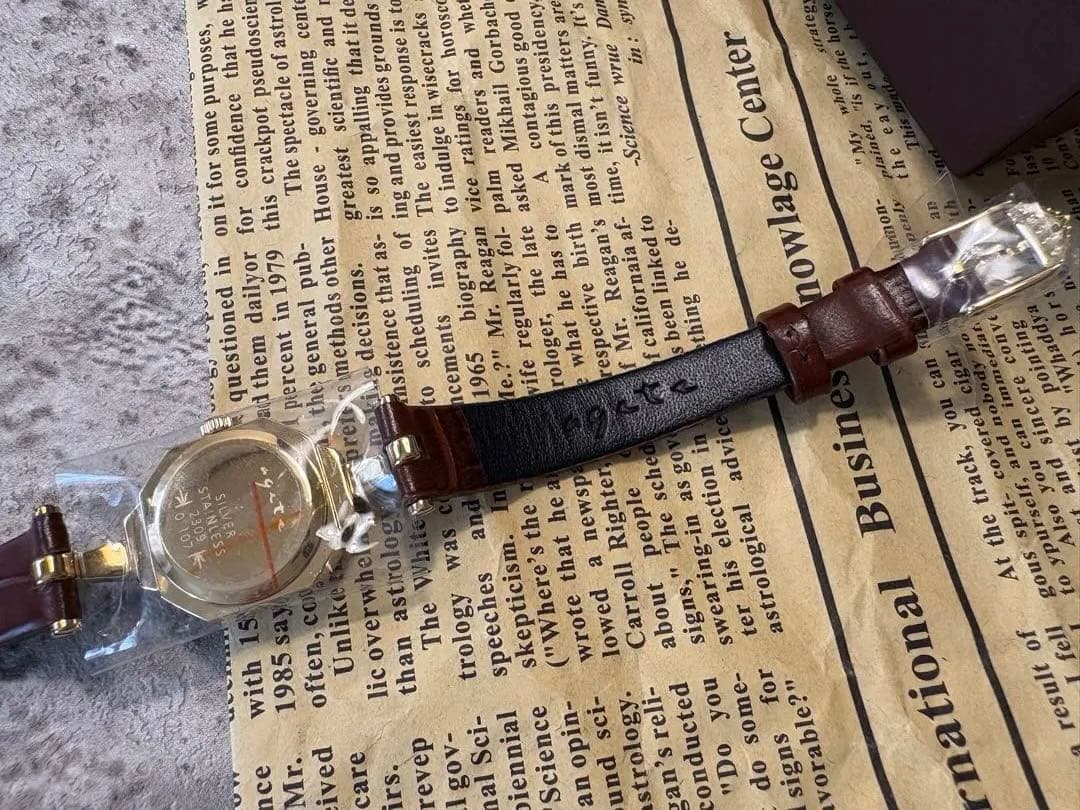 アガット　アンバー　琥珀　腕時計　新品未使用