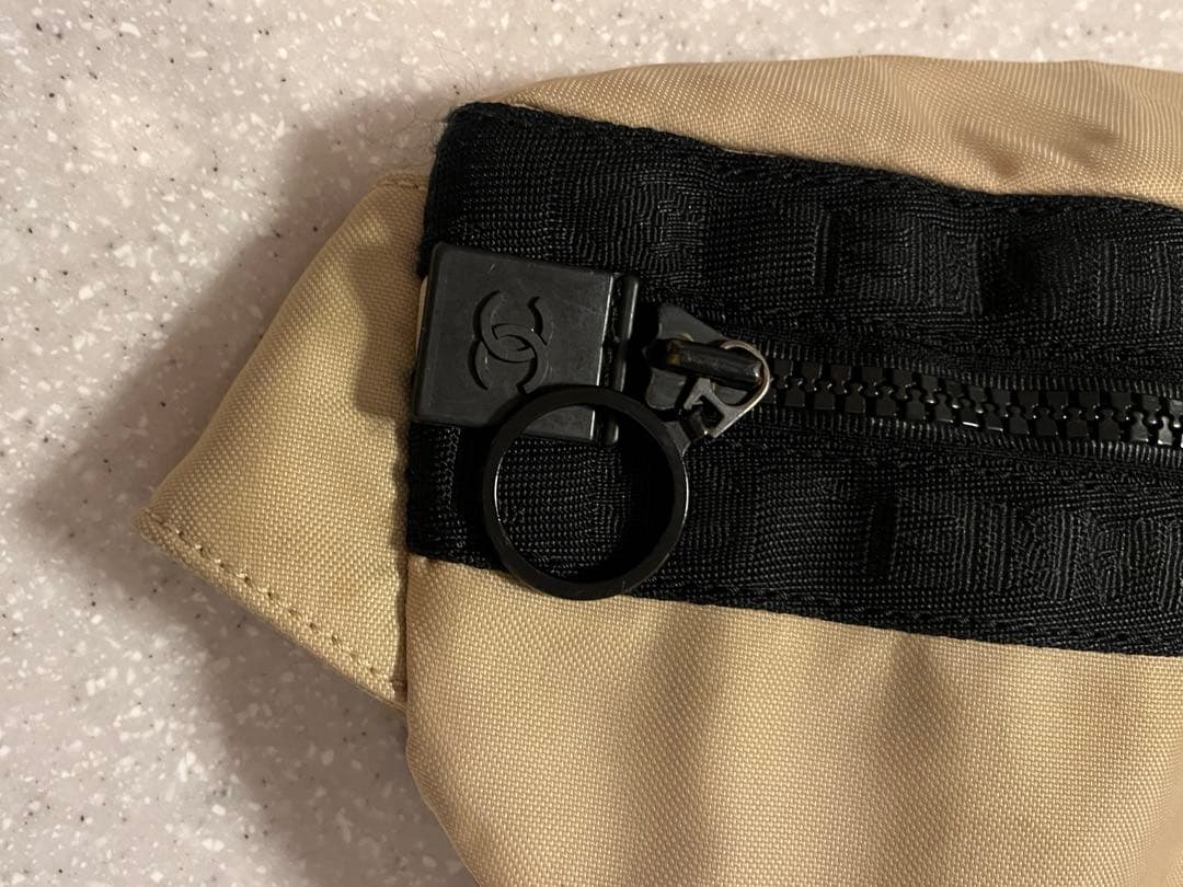 CHANEL ベージュ ウエストポーチ