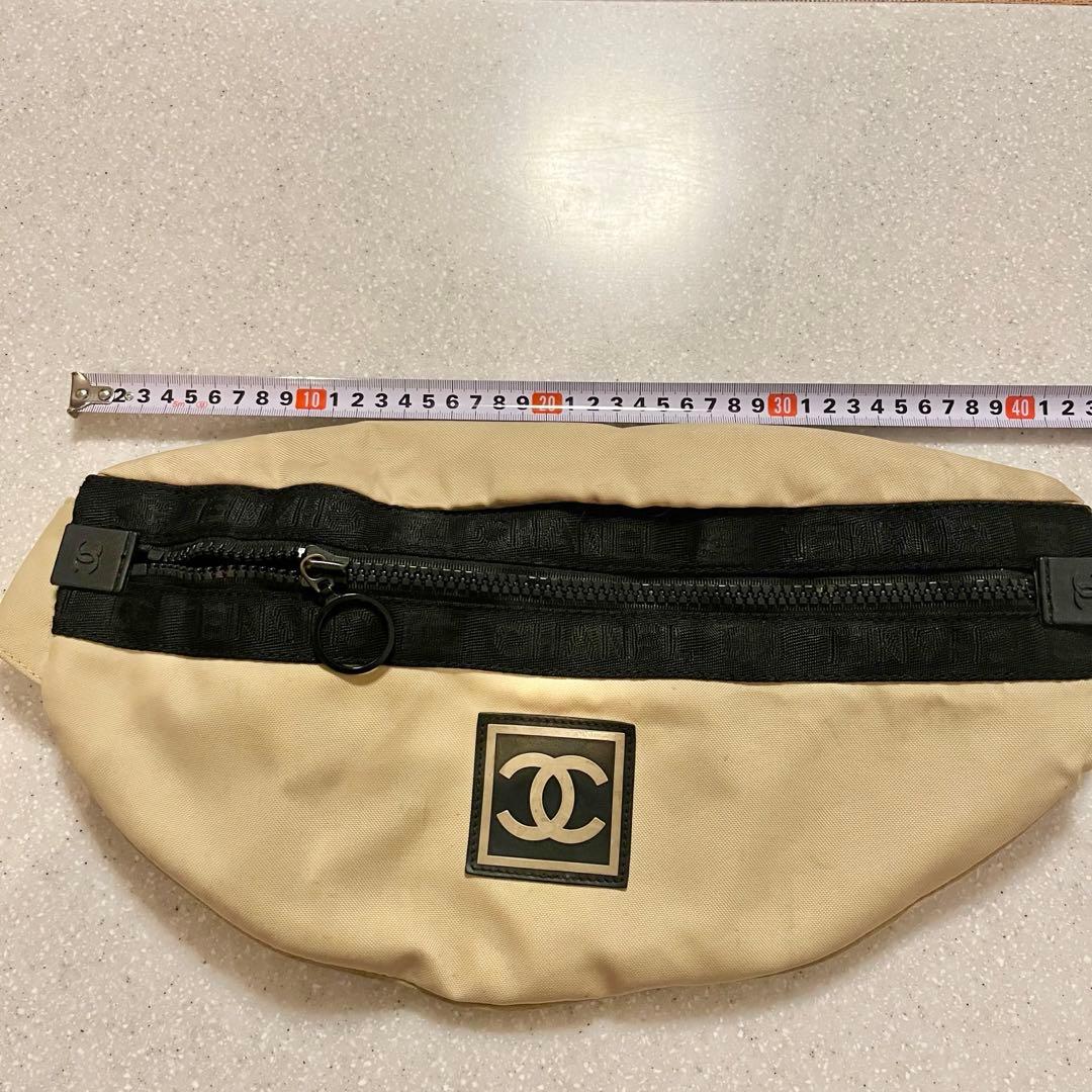 CHANEL ベージュ ウエストポーチ