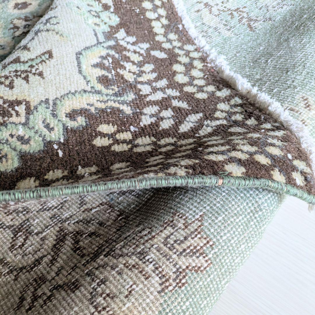 116×219 メダリオングリーン　トルコヴィンテージラグ