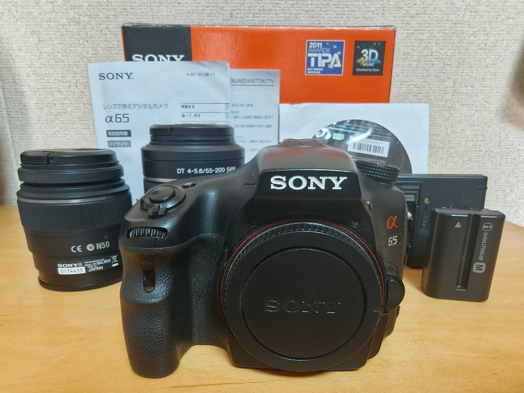 SONY SLT-A65V デジタル一眼レフ 本体とレンズ2本