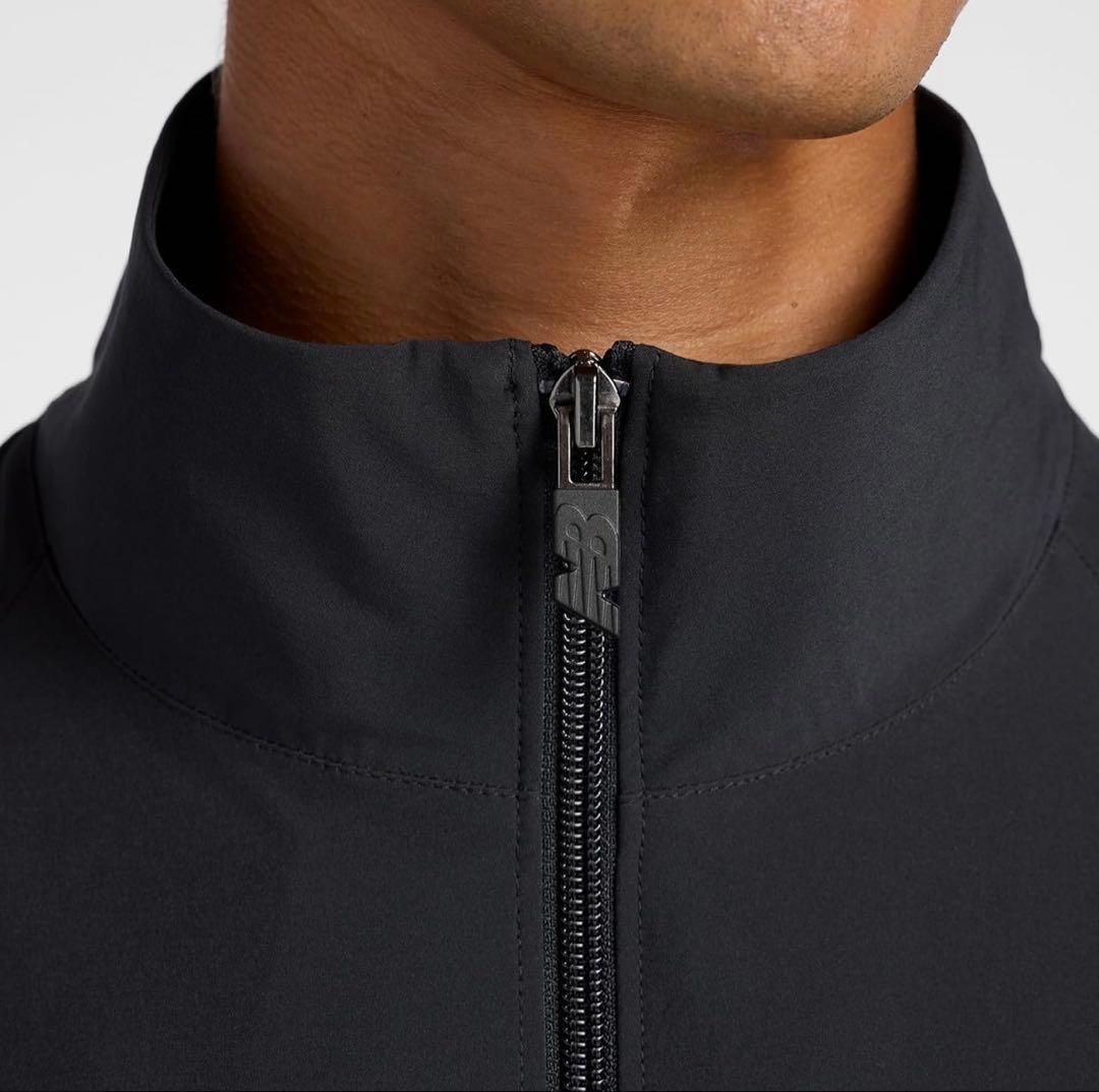 new balance ナイロンセットアップ　ウーブントラックジャケット