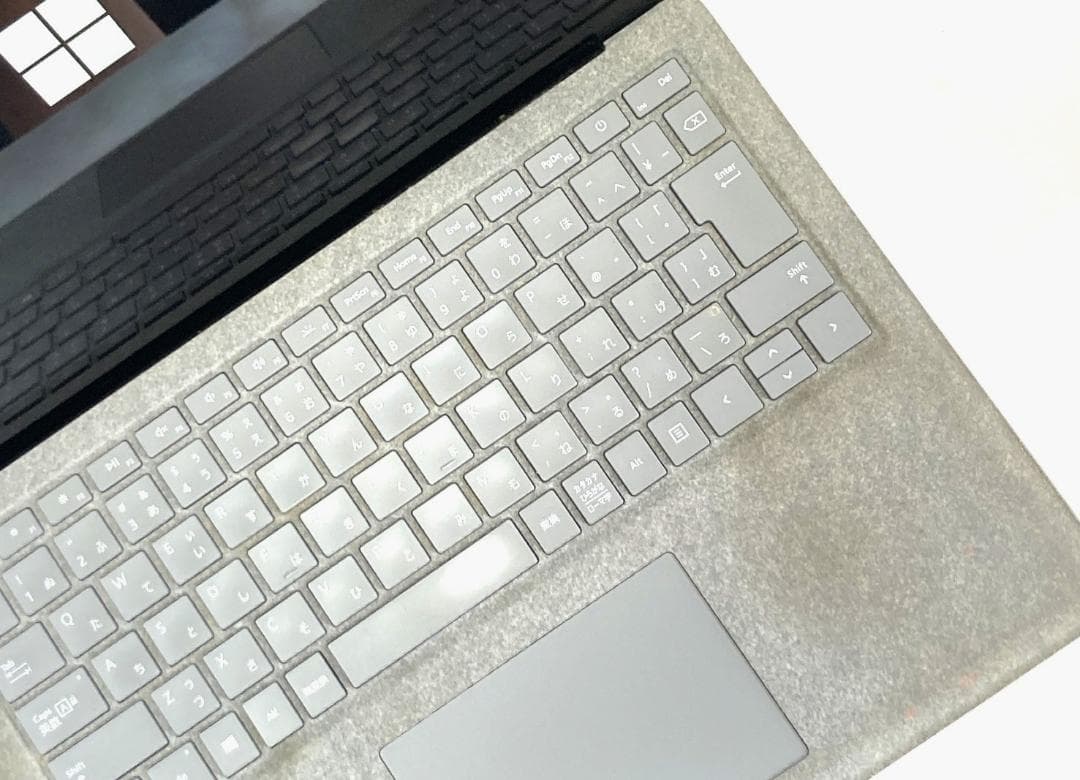 良品 13型 Surface Laptop2 薄型 タッチパネル マイクロソフト