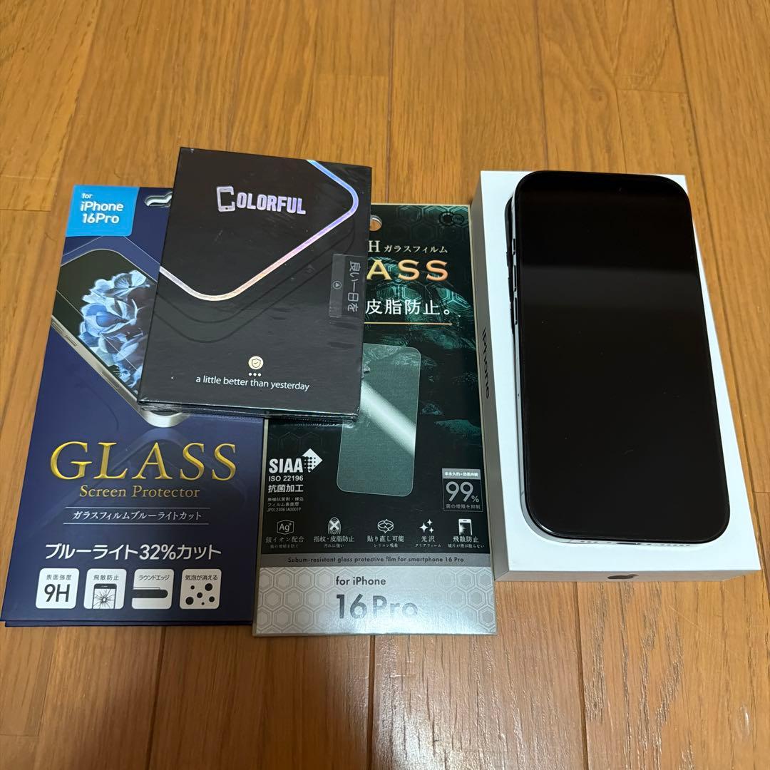 hitomi【超美品】iPhone 16Pro 128GBブラックチタン