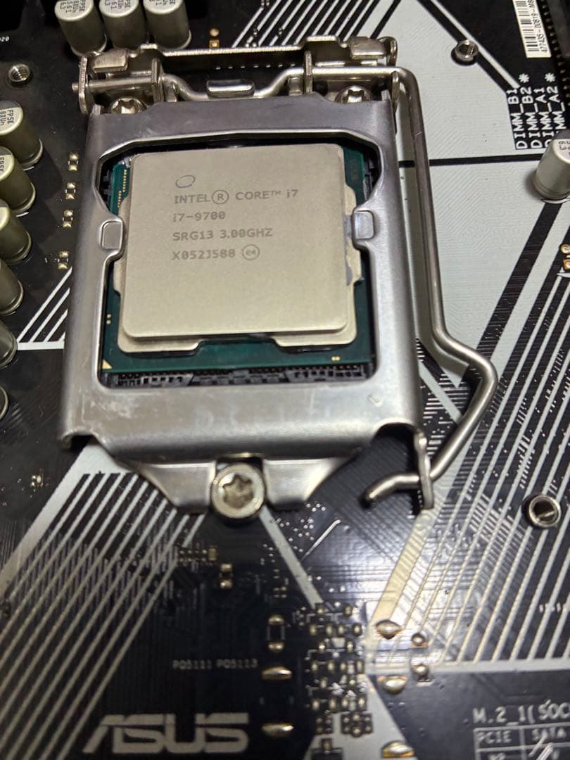 まりすけ@断捨離中 ASUS B365-PLUS + i7 9700