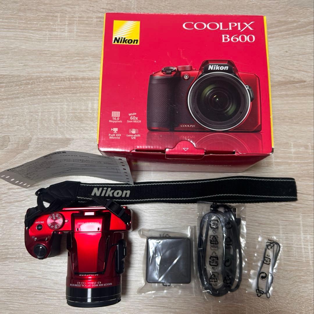 Nikon COOLPIX B600 レッド 本体と付属品