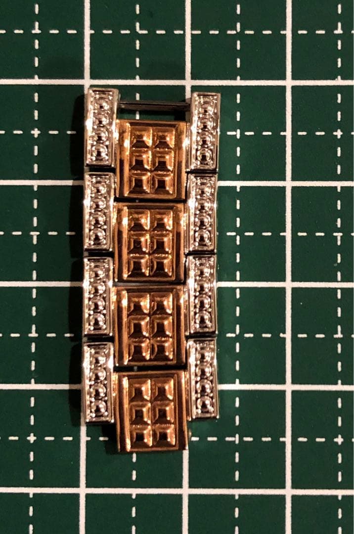 【入手困難】⭐️アンコキーヌ⭐️腕時計⭐️ダイヤモンド風装飾 ゴールドシルバー⭐️