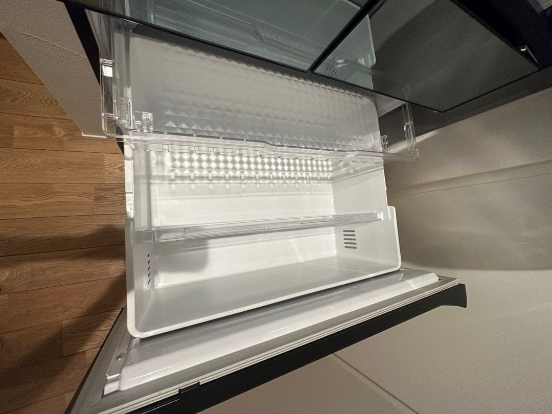 【ミラータイプ】HITACHI R-KX57N(X)大型冷蔵庫 567L 両開き