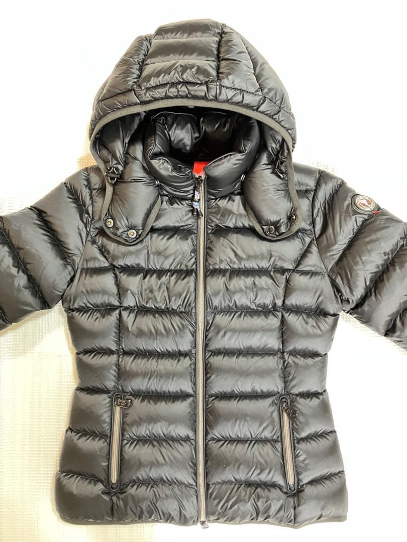 hyde666 ケープホーンCAPEHORNダウンジャケットレディース　黒