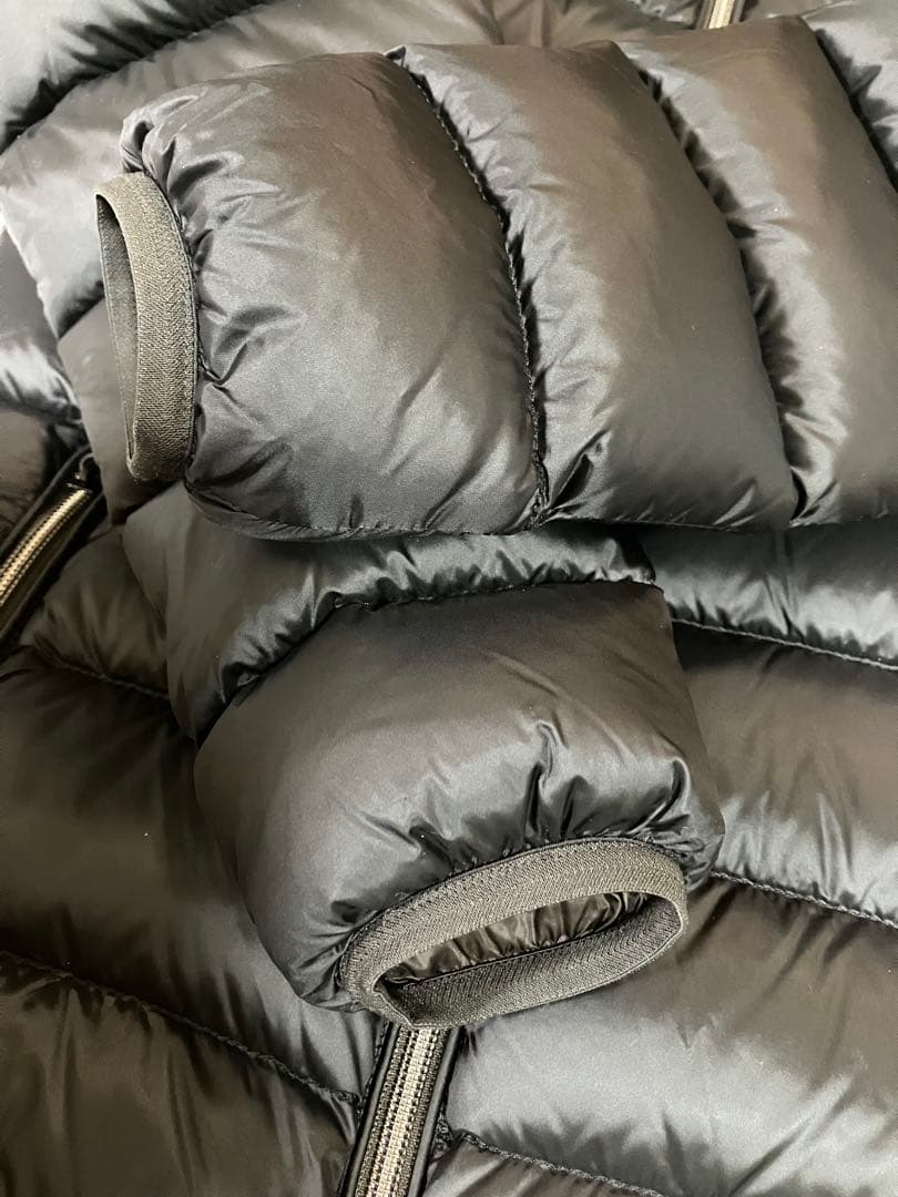 hyde666 ケープホーンCAPEHORNダウンジャケットレディース　黒