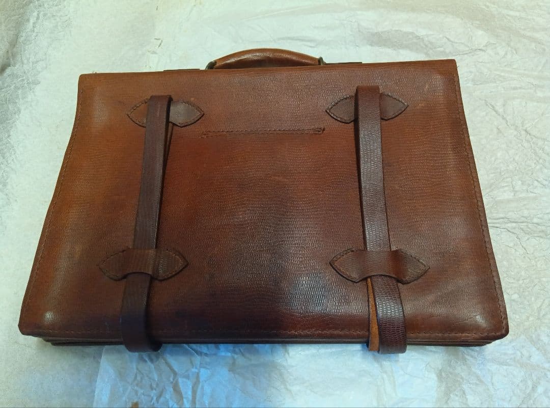ブラウンレザー USAAF カバン、