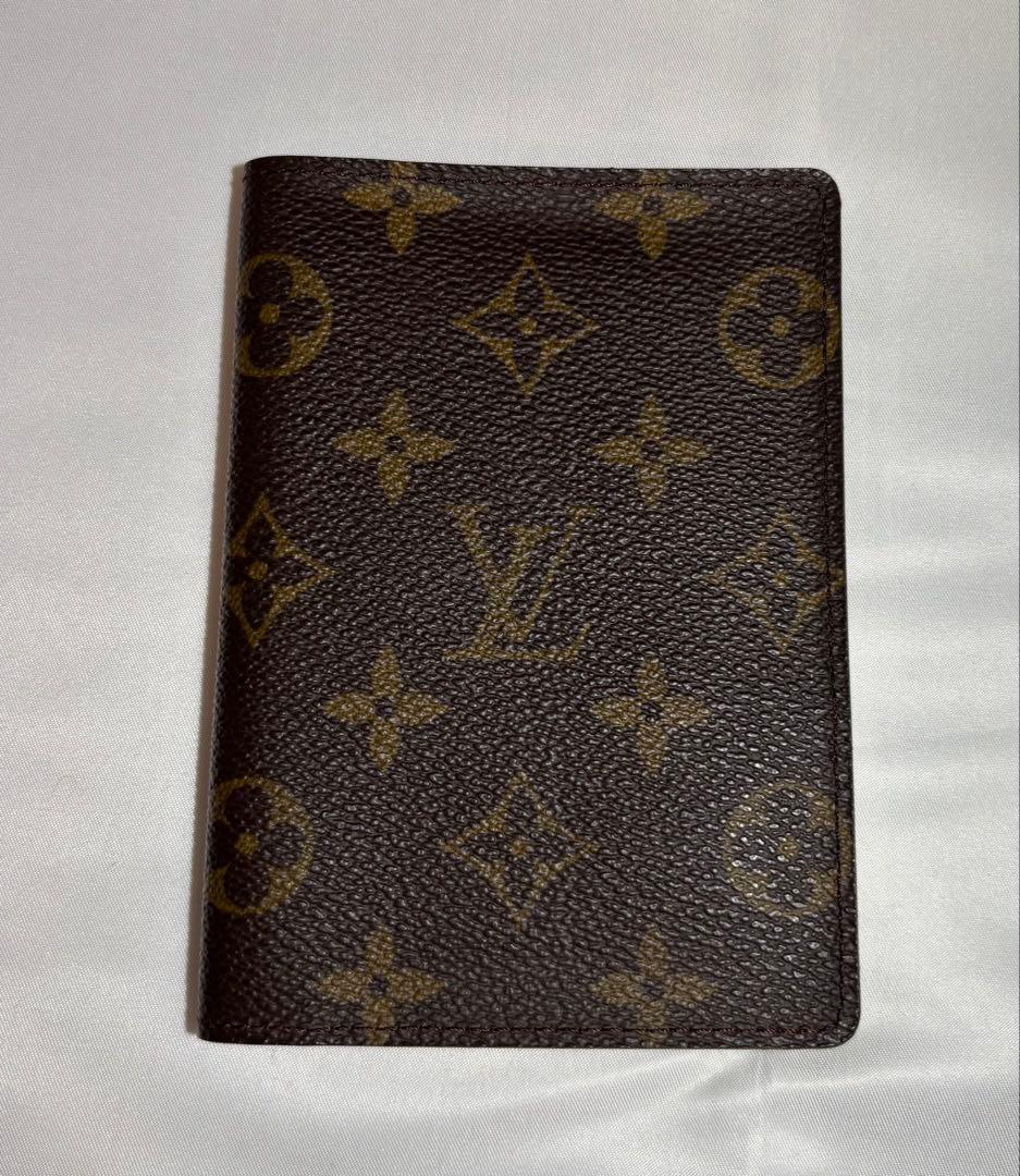 LOUIS VUITTON モノグラム柄パスポートケース　ヴィンテージ品