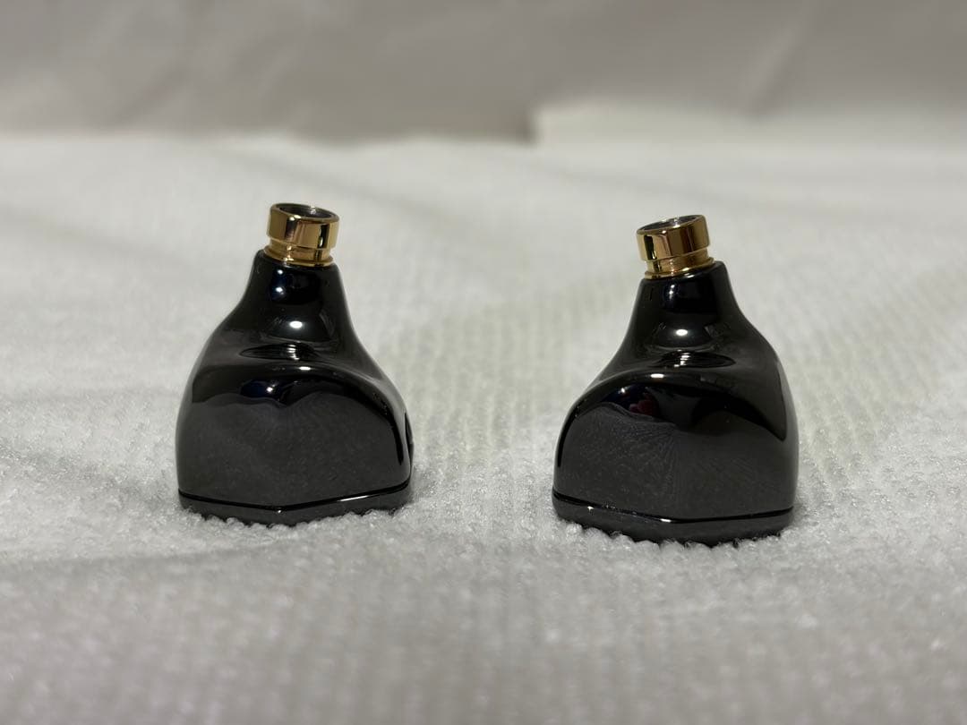 イヤホン Unique Melody Mest Jet Black